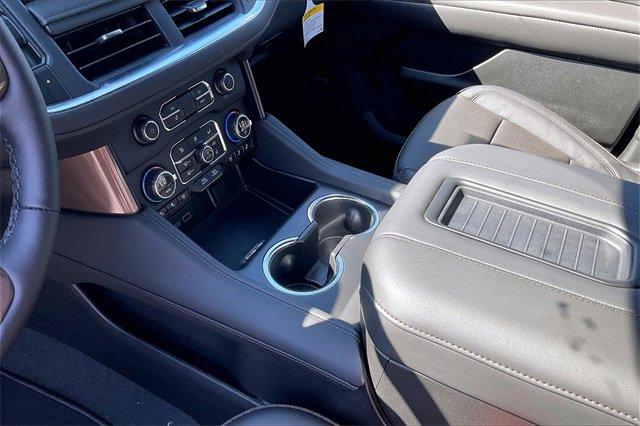 2024 Chevrolet Suburban Vehicle Photo in INDEPENDENCE, MO 64055-1314