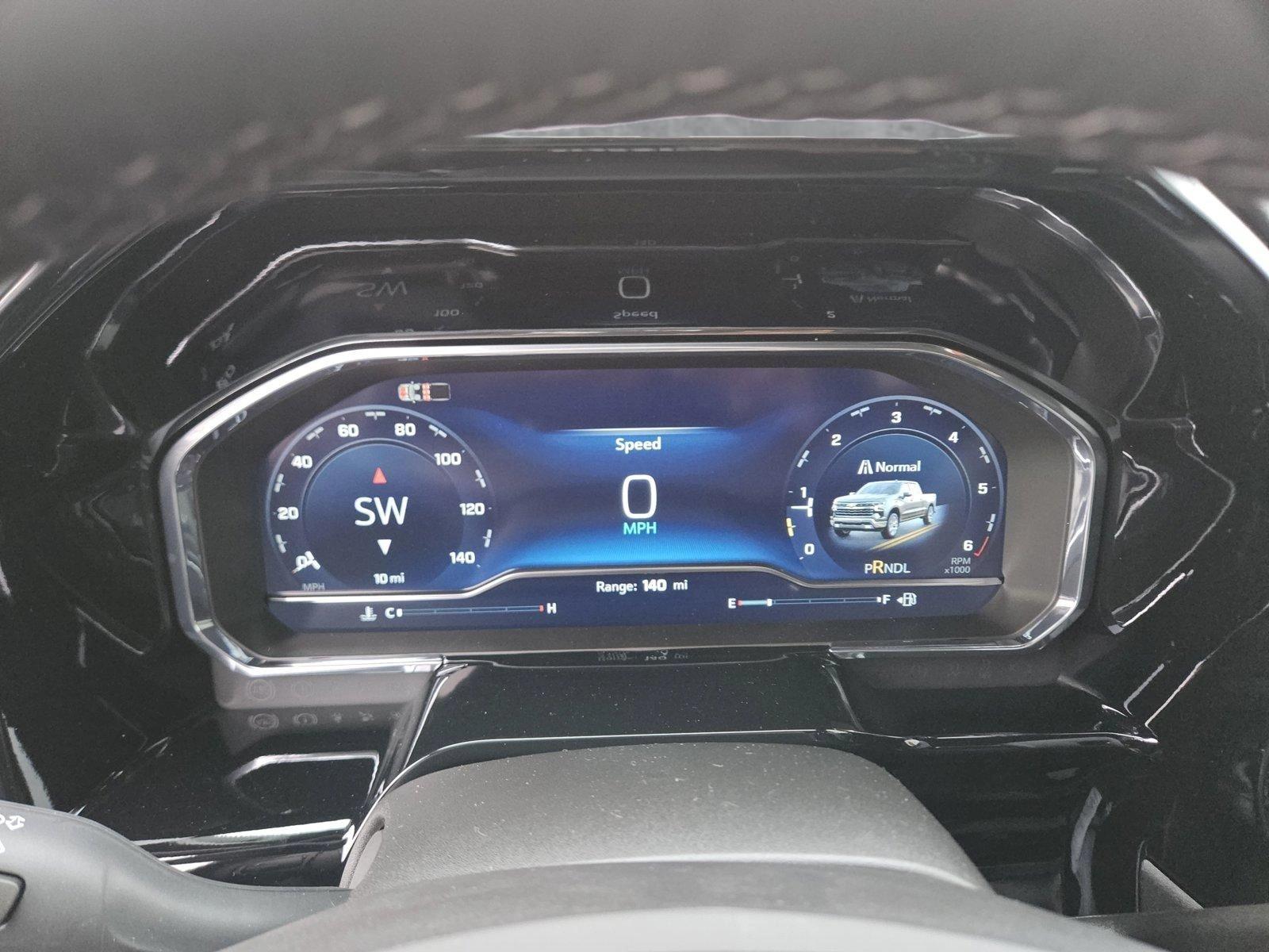 2025 Chevrolet Silverado 1500 Vehicle Photo in NORTH RICHLAND HILLS, TX 76180-7199
