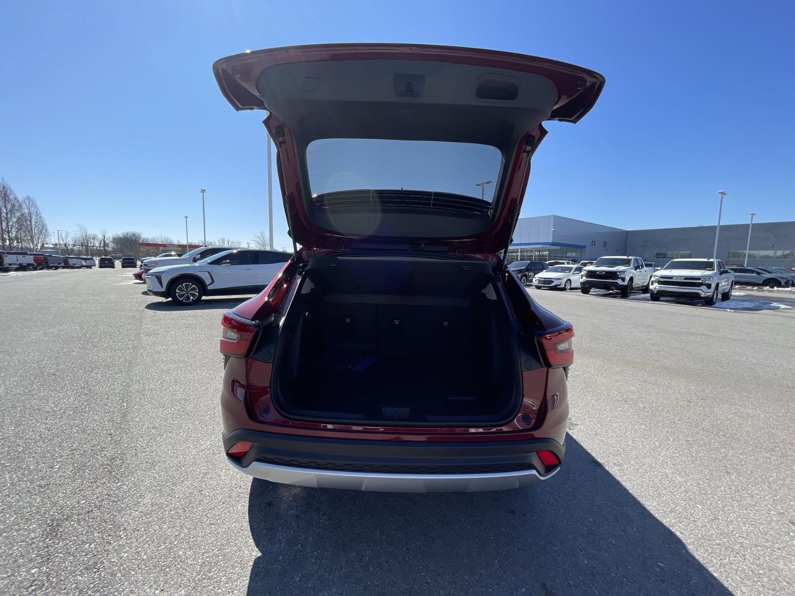 2025 Chevrolet Trax Vehicle Photo in BENTONVILLE, AR 72712-4322