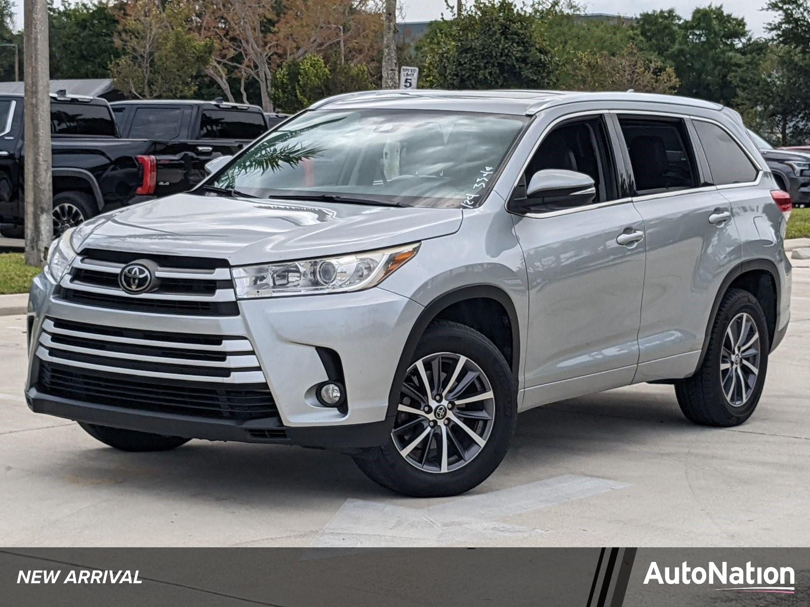 2017 Toyota Highlander Vehicle Photo in Davie, FL 33331