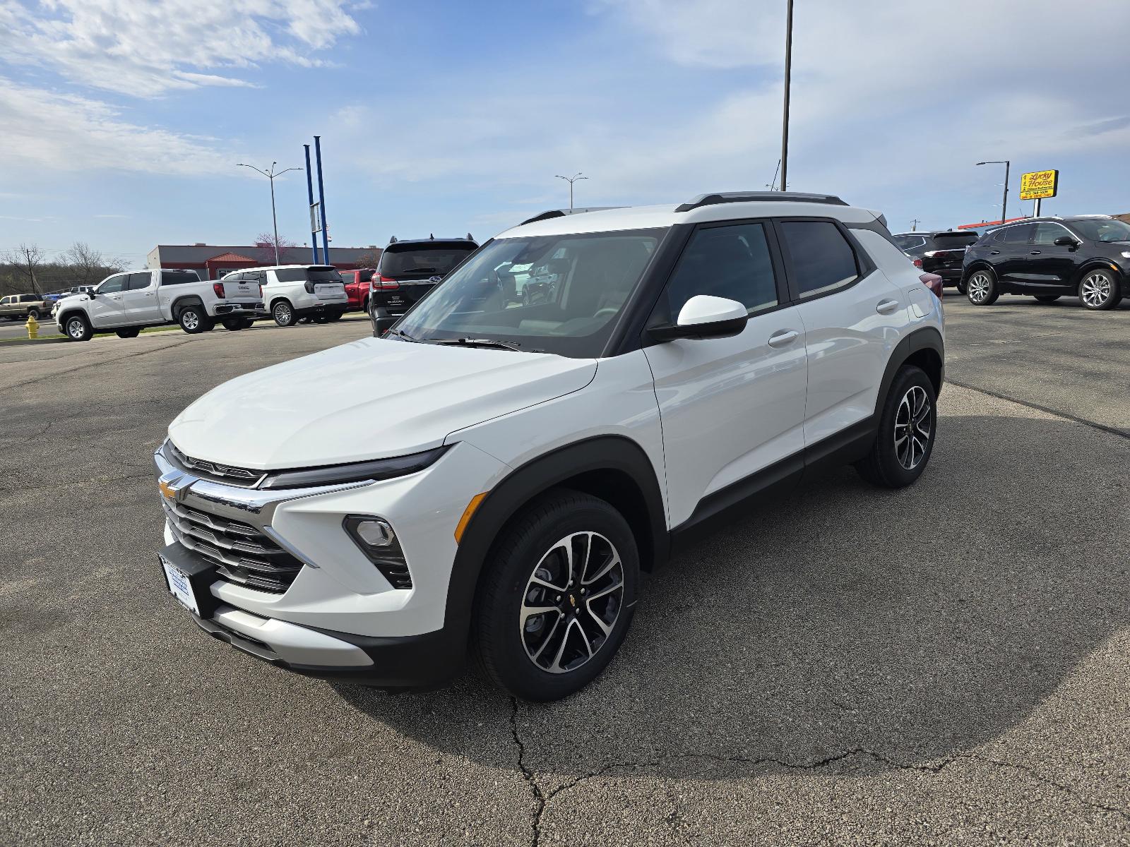 2025 Chevrolet Trailblazer Vehicle Photo in Rolla, MO 65401