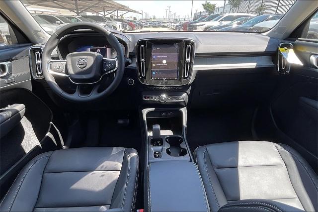 2025 Volvo XC40 Vehicle Photo in Grapevine, TX 76051