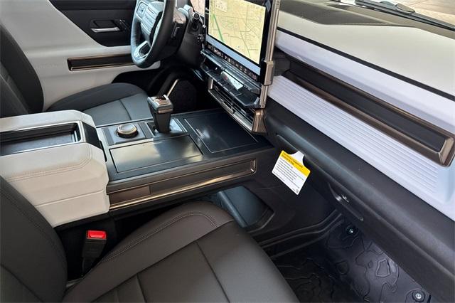 2025 GMC HUMMER EV SUV Vehicle Photo in ELK GROVE, CA 95757-8703