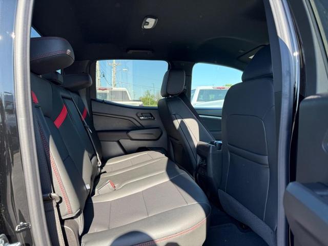 2025 Chevrolet Colorado Vehicle Photo in COLUMBIA, MO 65203-3903