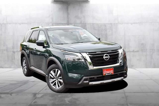 2025 Nissan Pathfinder Vehicle Photo in Ballwin, MO 63011