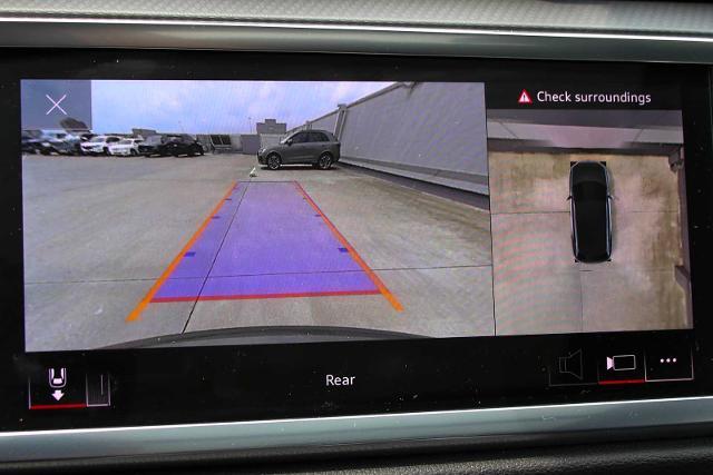 2024 Audi Q3 Vehicle Photo in SUGAR LAND, TX 77478