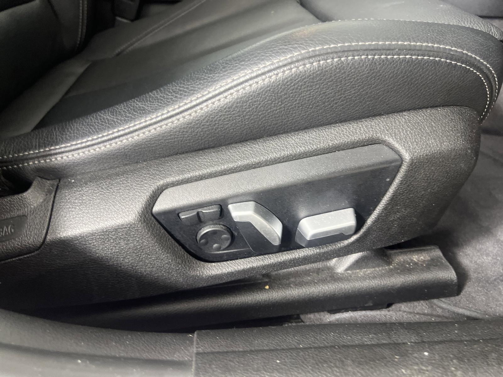 2018 BMW 3 Series Vehicle Photo in GEORGETOWN, TX 78626-7508