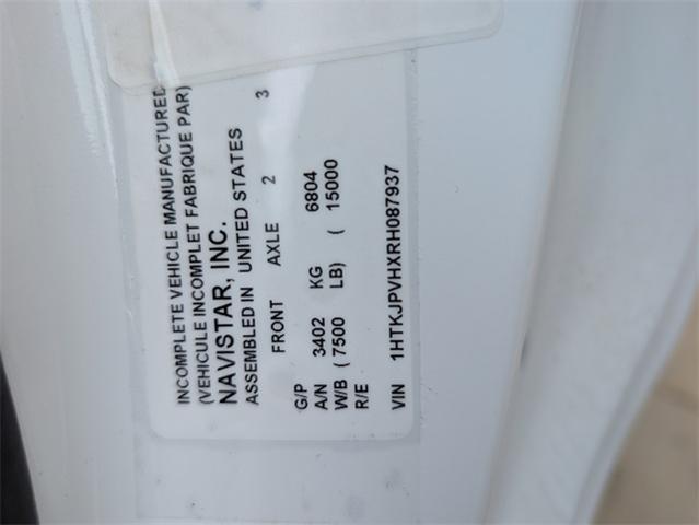 2024 Chevrolet Silverado Chassis Cab Vehicle Photo in ENGLEWOOD, CO 80113-6708