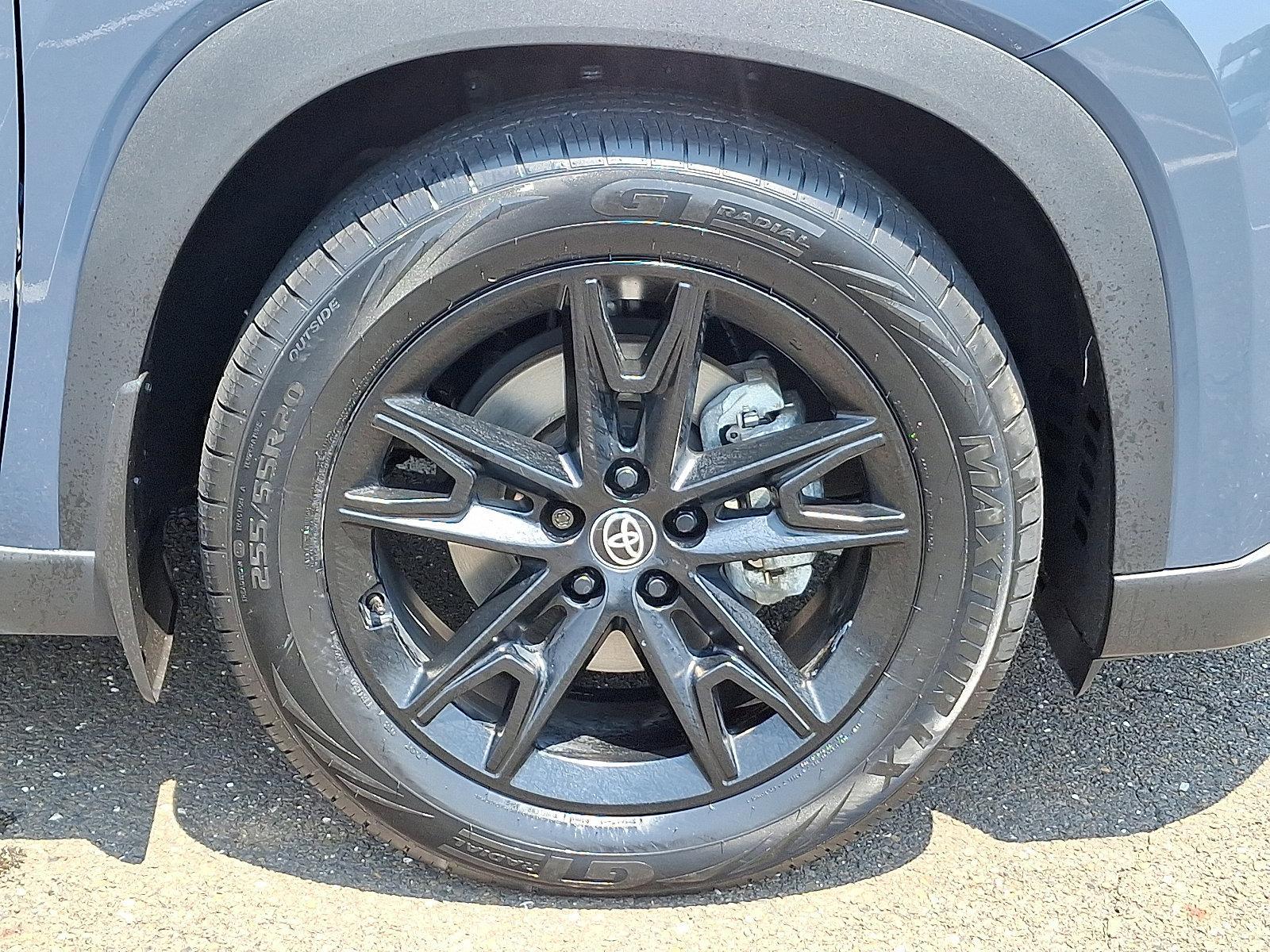 2024 Toyota Grand Highlander Vehicle Photo in Trevose, PA 19053