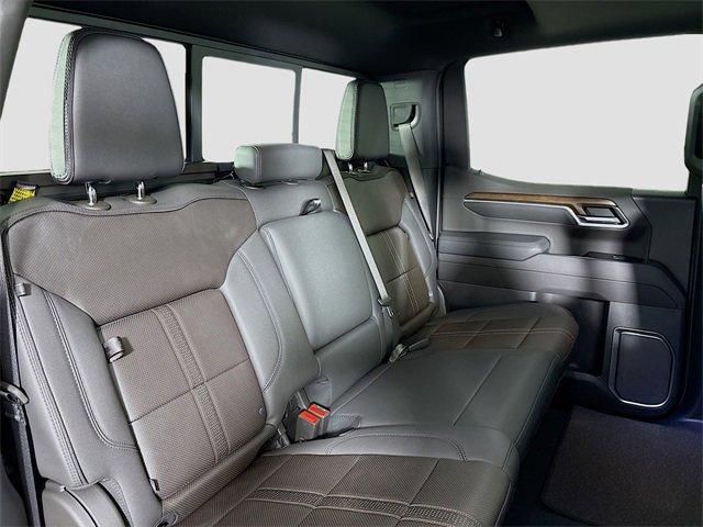 2025 Chevrolet Silverado 1500 Vehicle Photo in PUYALLUP, WA 98371-4149