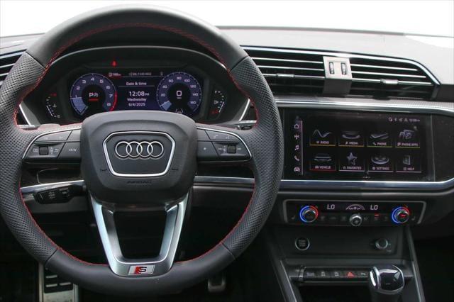 2025 Audi Q3 Vehicle Photo in SUGAR LAND, TX 77478