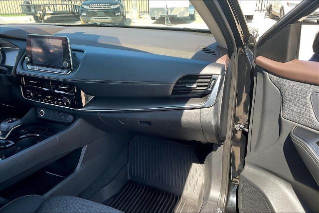 2022 Nissan Rogue Vehicle Photo in Grapevine, TX 76051