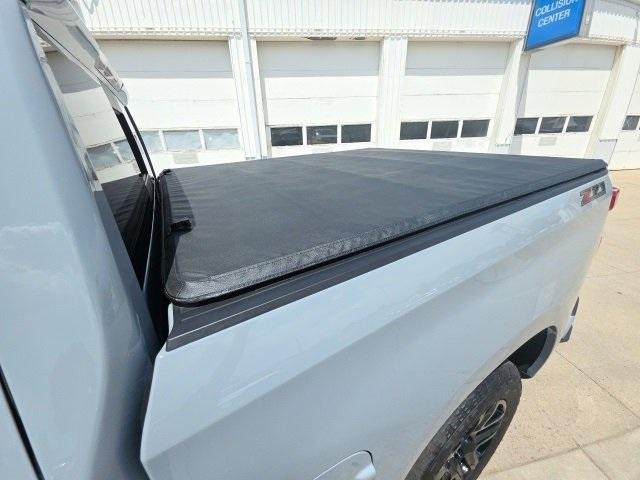 2024 Chevrolet Silverado 1500 Vehicle Photo in ENGLEWOOD, CO 80113-6708