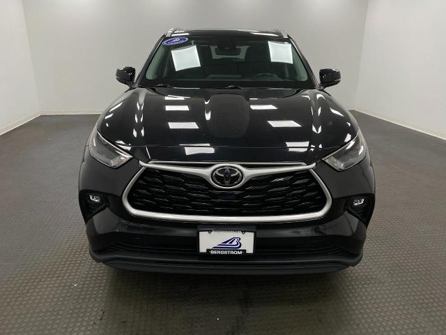 2023 Toyota Highlander Vehicle Photo in Appleton, WI 54913