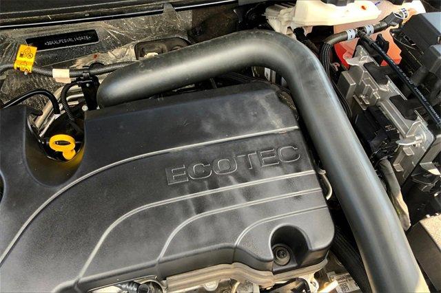2024 GMC Terrain Vehicle Photo in TOPEKA, KS 66609-0000