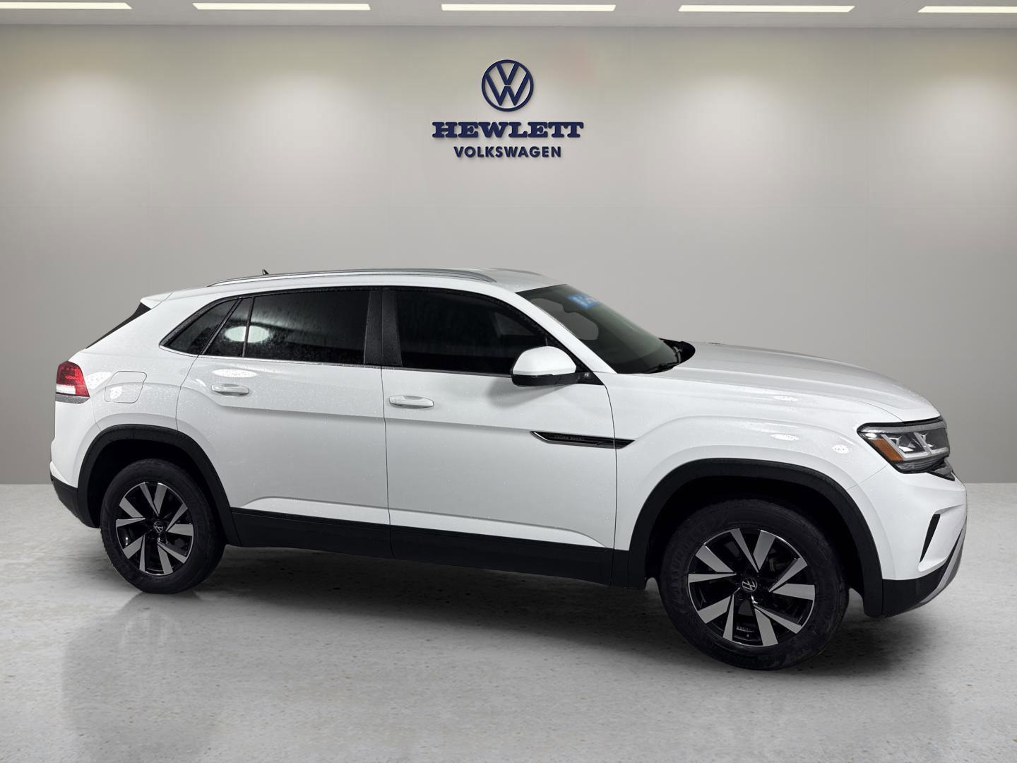 2022 Volkswagen Atlas Cross Sport Vehicle Photo in Georgetown, TX 78626