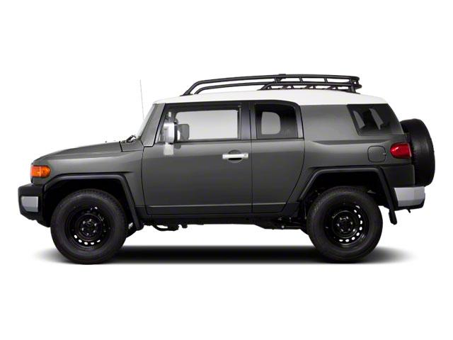 2010 Toyota FJ Cruiser Vehicle Photo in Appleton, WI 54913