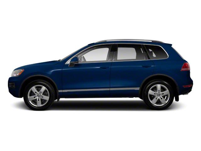 2012 Volkswagen Touareg Vehicle Photo in Philadelphia, PA 19116