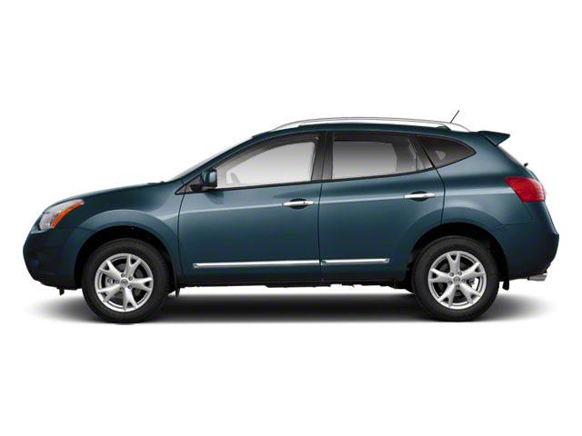 2013 Nissan Rogue Vehicle Photo in LEOMINSTER, MA 01453-2952