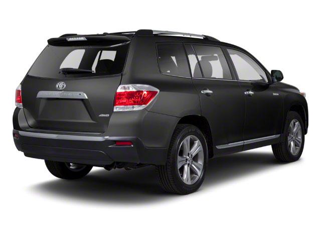2013 Toyota Highlander Vehicle Photo in VALENCIA, CA 91355-1705