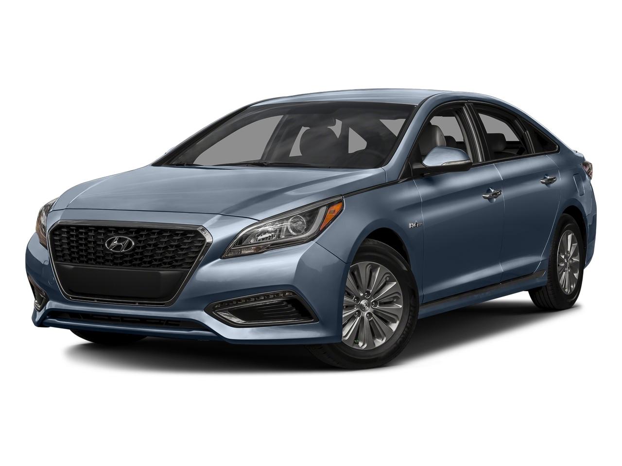 2016 Hyundai SONATA Hybrid Vehicle Photo in Appleton, WI 54913