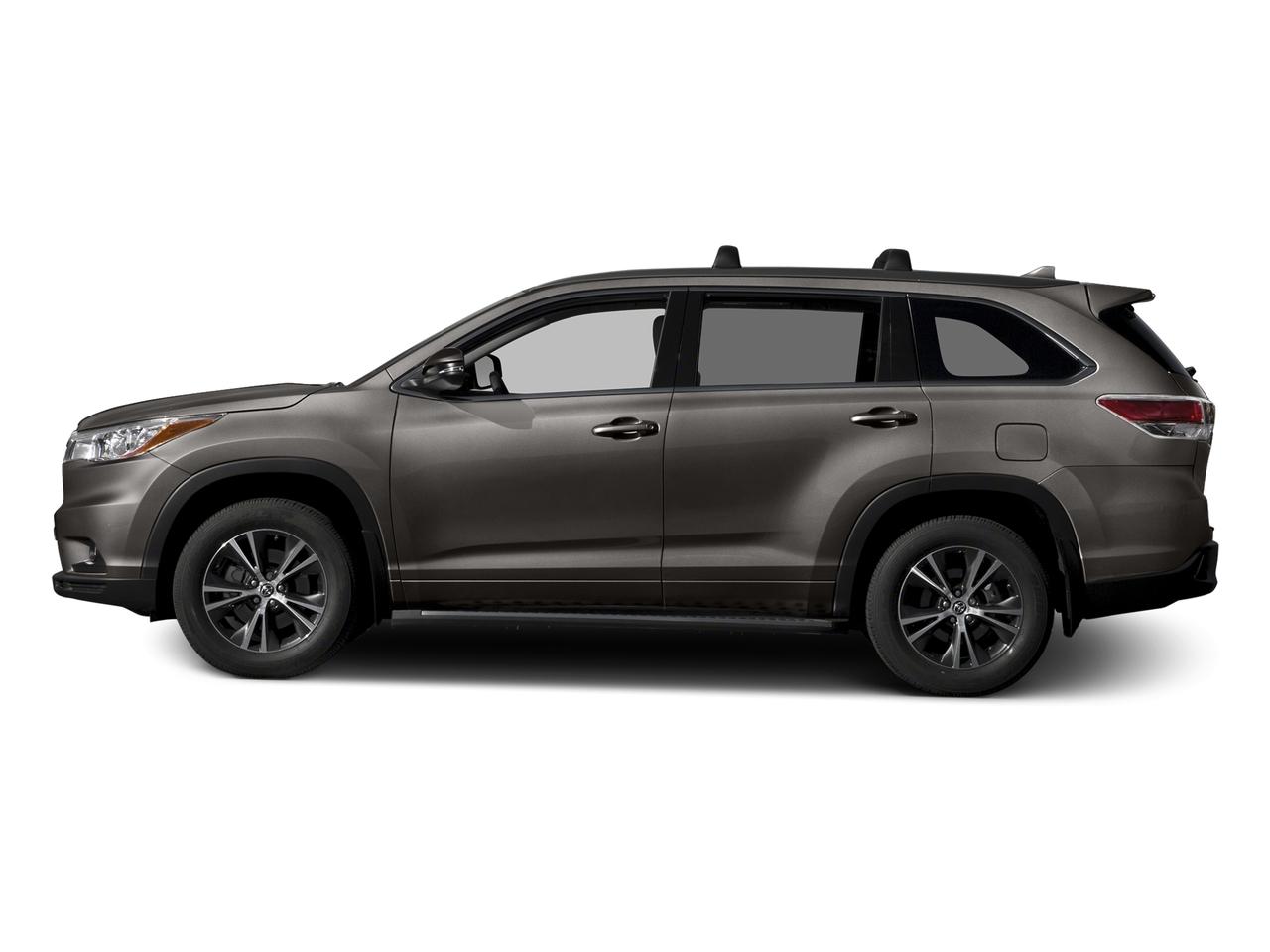 Used 2016 Toyota Highlander XLE with VIN 5TDJKRFH8GS231011 for sale in Alexandria, Minnesota