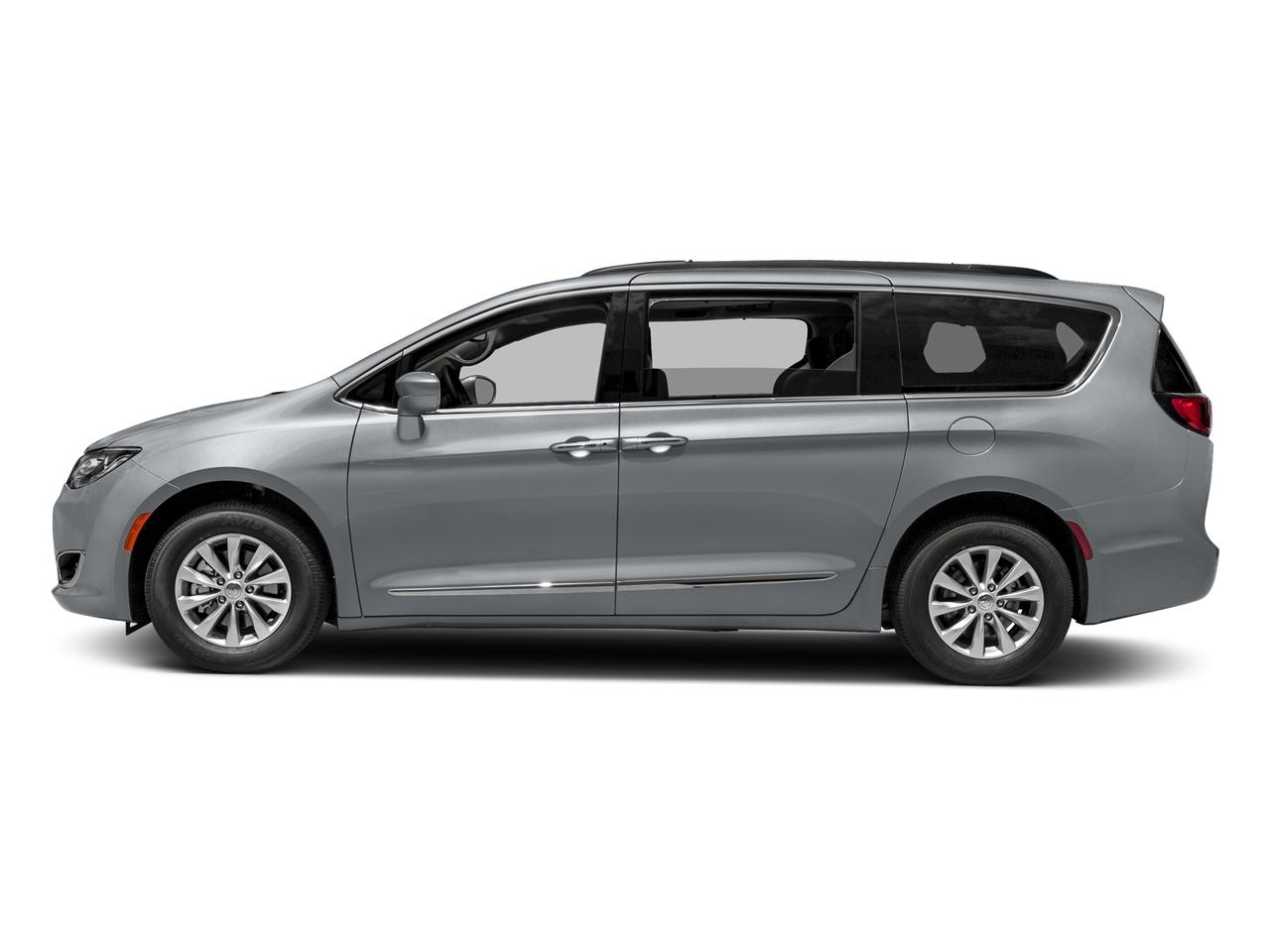 2017 Chrysler Pacifica Vehicle Photo in Lees Summit, MO 64086