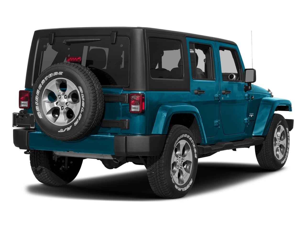 2017 Jeep Wrangler Unlimited Chief photo 4