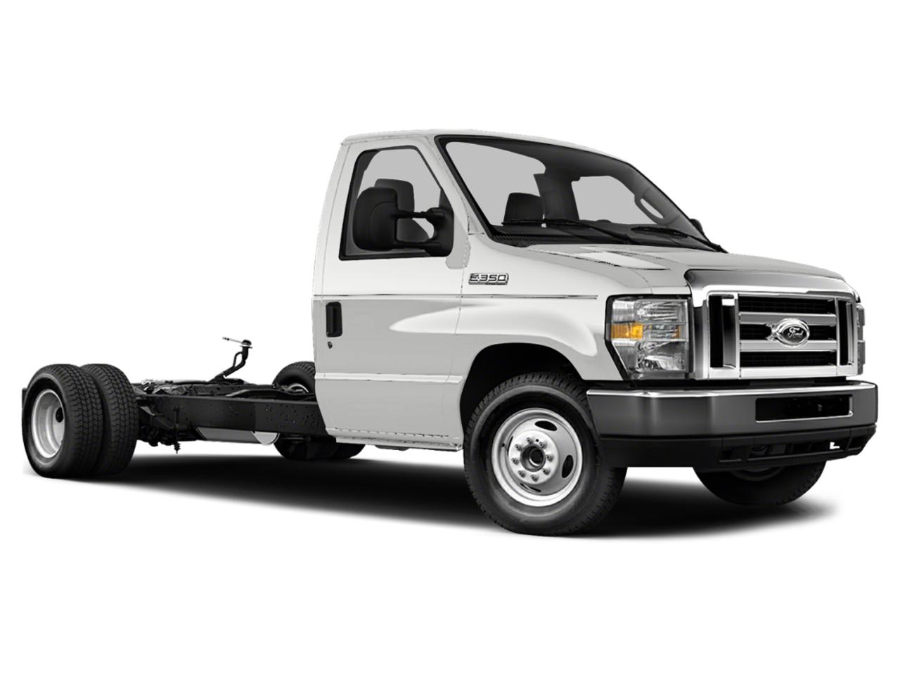 2019 Ford E-Series Cutaway Vehicle Photo in Webster, MA 01570-1415