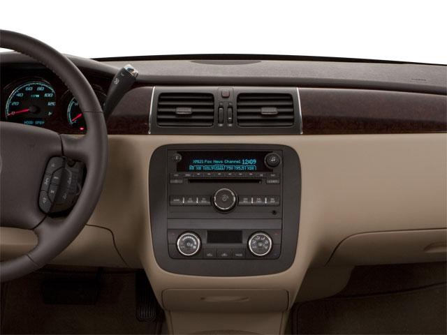 2010 Buick Lucerne CXL photo 23