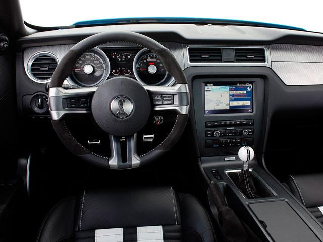 2010 Ford Mustang Vehicle Photo in Cedar Rapids, IA 52402