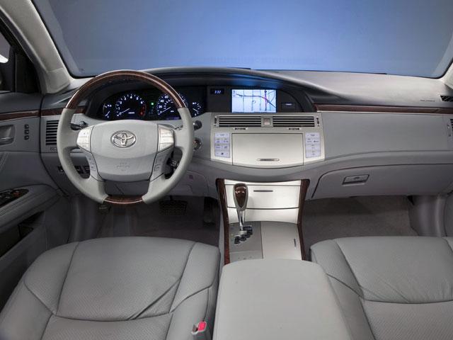 2010 Toyota Avalon Vehicle Photo in MADISON, WI 53713-3220