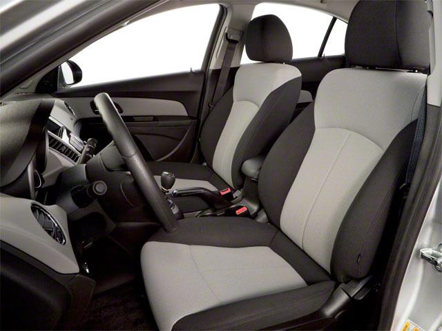 2011 Chevrolet Cruze Vehicle Photo in BOONVILLE, IN 47601-9633