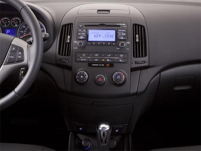 2011 Hyundai ELANTRA Touring Vehicle Photo in Pinellas Park , FL 33781