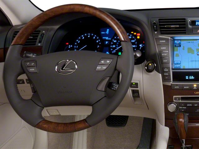 2011 Lexus LS 460 Vehicle Photo in VALENCIA, CA 91355-1705