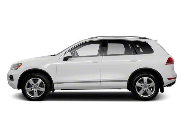 2011 Volkswagen Touareg Vehicle Photo in Willow Grove, PA 19090
