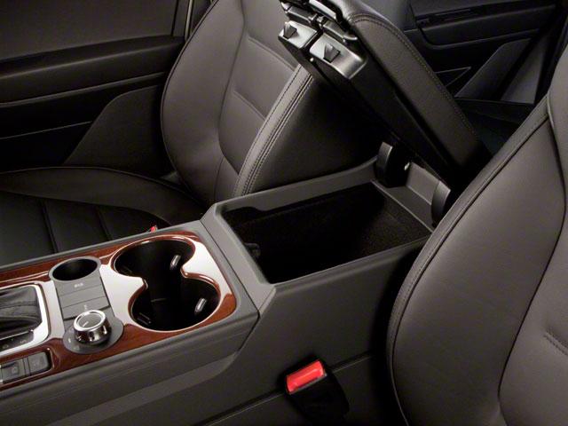 2011 Volkswagen Touareg Vehicle Photo in Willow Grove, PA 19090
