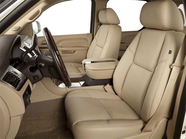 2012 Cadillac Escalade ESV Vehicle Photo in INDEPENDENCE, MO 64055-1377