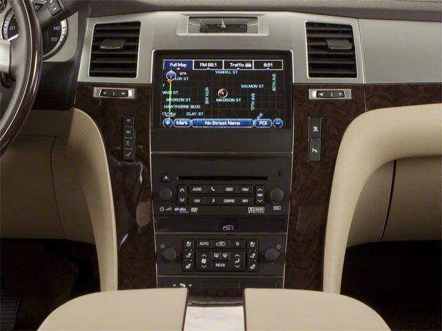 2012 Cadillac Escalade ESV Vehicle Photo in INDEPENDENCE, MO 64055-1377