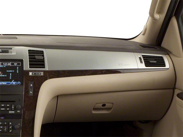 2012 Cadillac Escalade ESV Vehicle Photo in INDEPENDENCE, MO 64055-1377