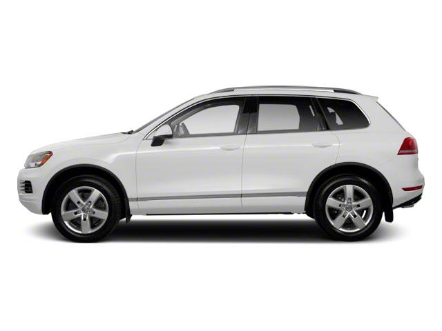 2012 Volkswagen Touareg Vehicle Photo in Philadelphia, PA 19116