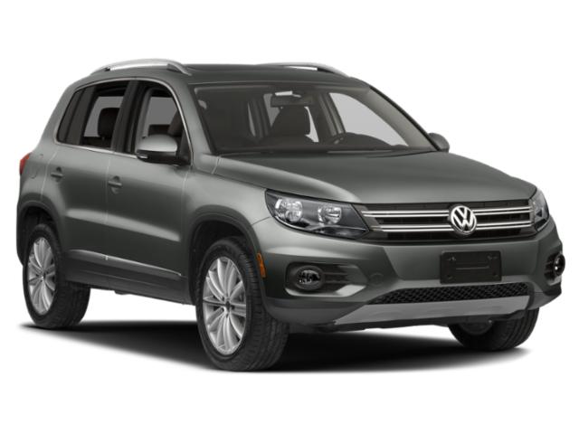 2012 Volkswagen Tiguan Vehicle Photo in Green Bay, WI 54304