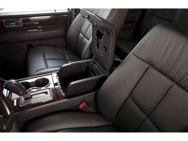 2013 Lincoln Navigator Vehicle Photo in Pembroke Pines , FL 33027