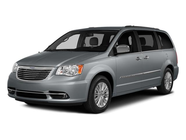 2014 Chrysler Town & Country Vehicle Photo in ELLWOOD CITY, PA 16117-1939