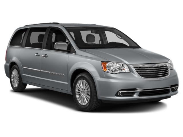 2014 Chrysler Town & Country Vehicle Photo in ENGLEWOOD, CO 80113-6708