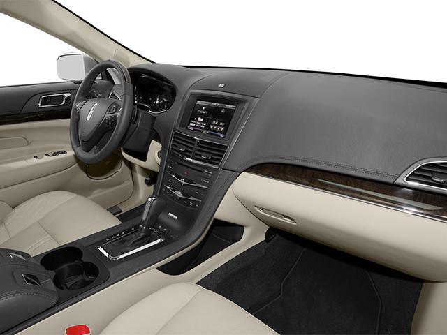 2014 Lincoln MKT Vehicle Photo in Rolla, MO 65401