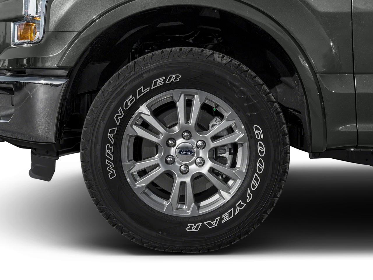 2015 Ford F150 4WD SuperCrew 51/2 Ft Box Lariat Tuxedo Black Metallic