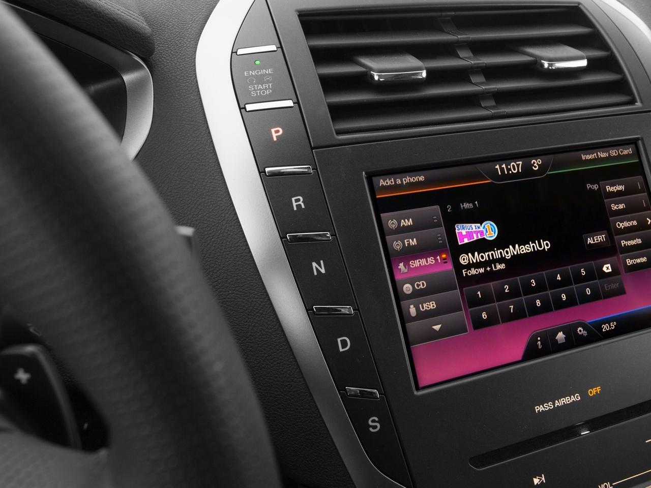 2015 LINCOLN MKZ Vehicle Photo in BEACHWOOD, OH 44122-4298