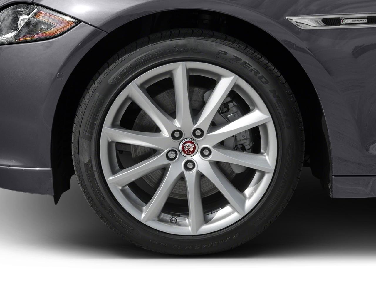 2017 Jaguar XJ Vehicle Photo in Louisville, KY 40505