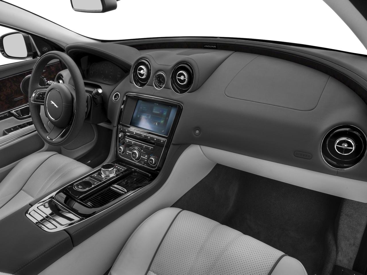 2017 Jaguar XJ Vehicle Photo in Louisville, KY 40505